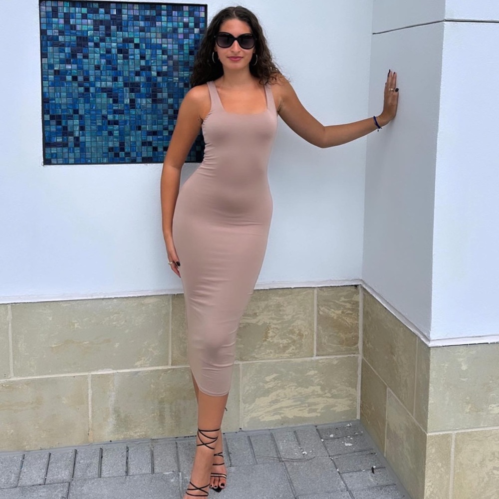 Gorgeous Classic Maxi Dress, Double Layered ✨